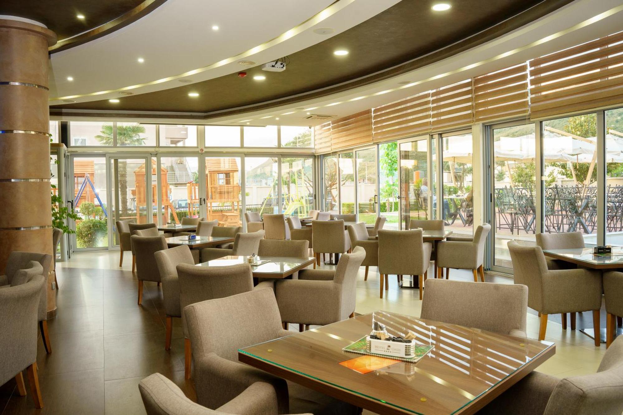 Hotel Oasis Podgorica Esterno foto