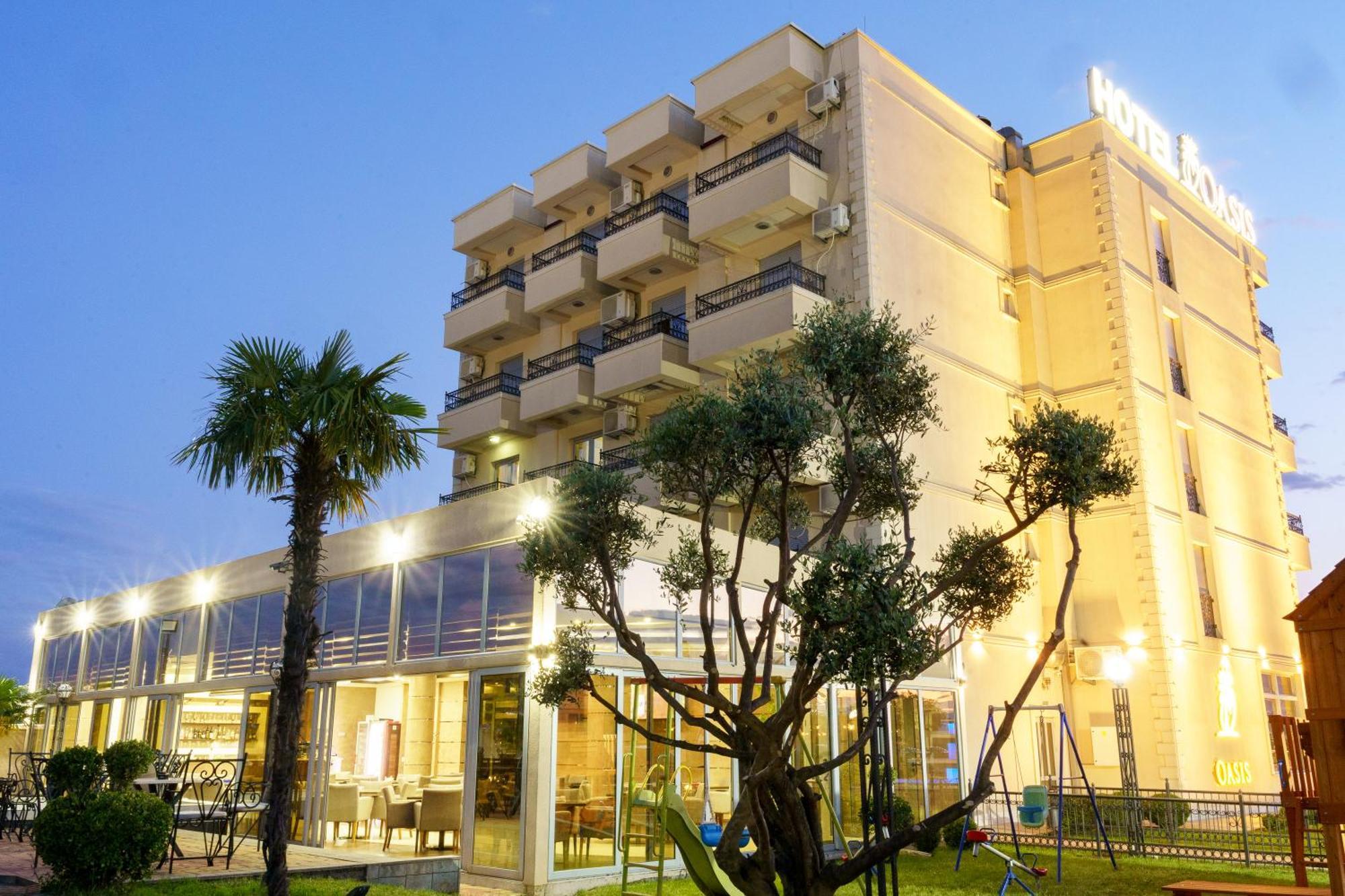 Hotel Oasis Podgorica Esterno foto