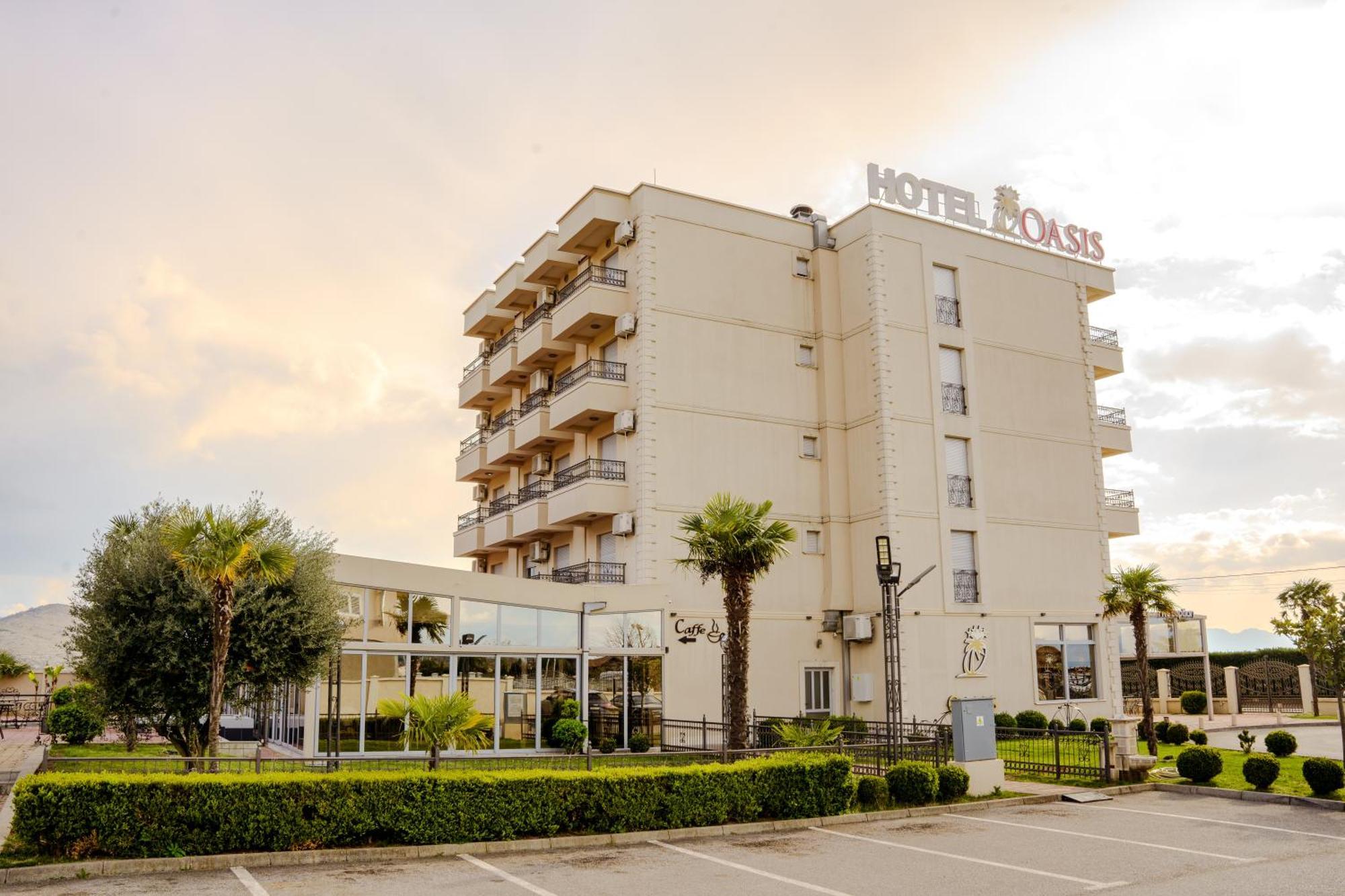 Hotel Oasis Podgorica Esterno foto