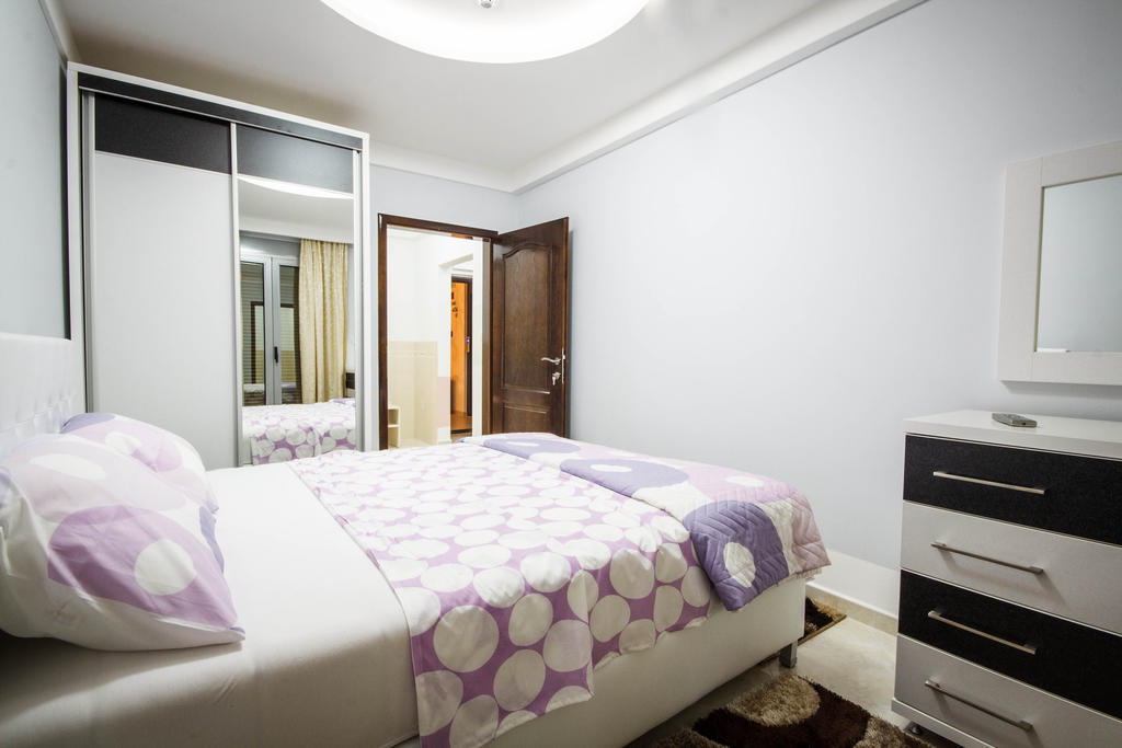 Hotel Oasis Podgorica Esterno foto