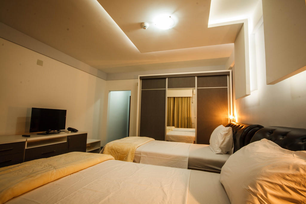 Hotel Oasis Podgorica Camera foto