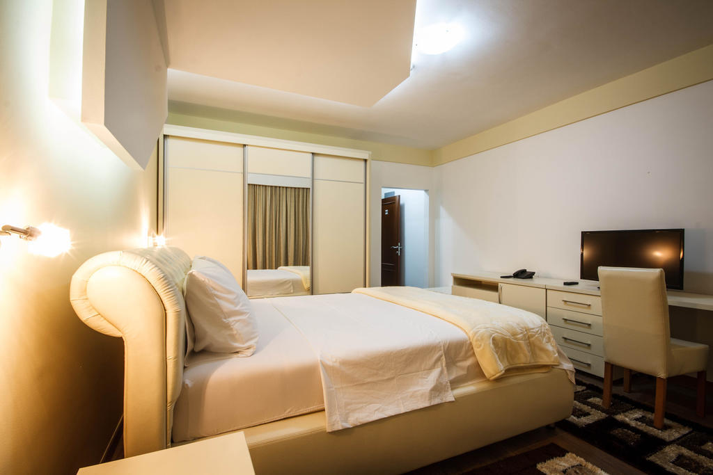 Hotel Oasis Podgorica Camera foto